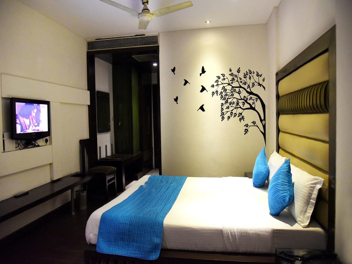 Hôtel Landmark à Chandīgarh Extérieur photo