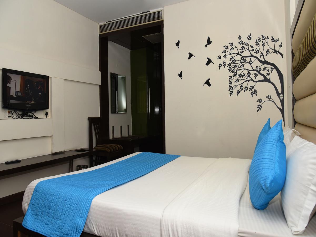 Hôtel Landmark à Chandīgarh Extérieur photo