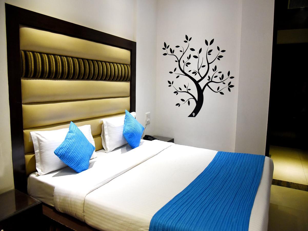 Hôtel Landmark à Chandīgarh Extérieur photo